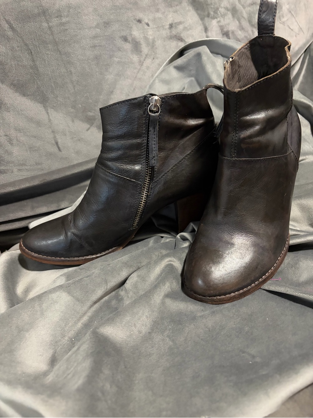 Jigsaw classic  Leather Ankle Boots with Side Zip
